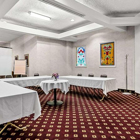 Best Western Downtown Sudbury Bagian luar foto