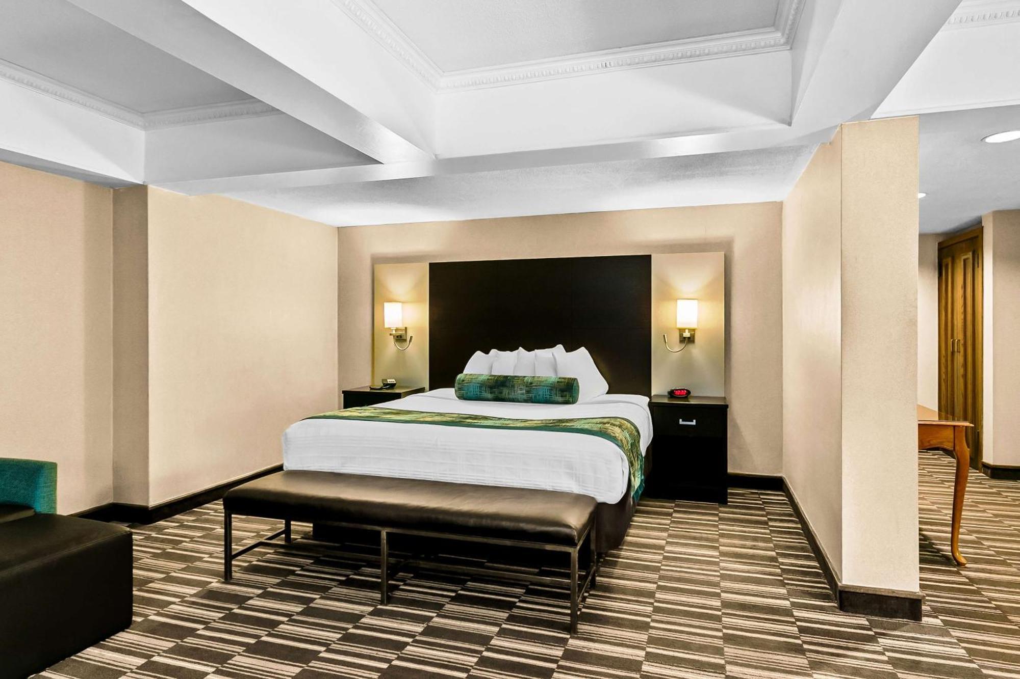 Best Western Downtown Sudbury Bagian luar foto
